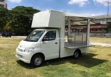 Daihatsu granmax mobile cafe truck