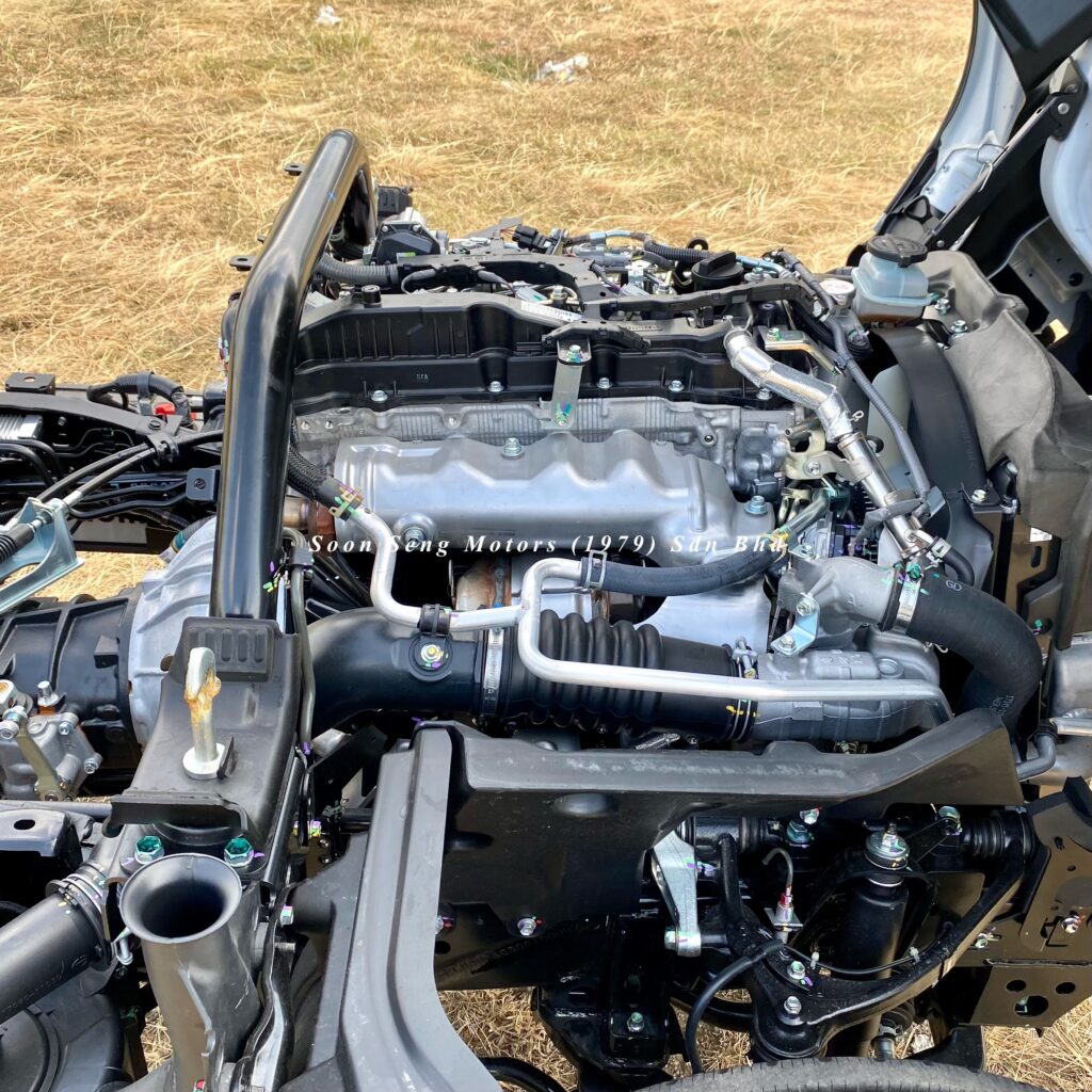 Hino 200 malaysia_GDY231R_engine_toyota 1gd-ftv